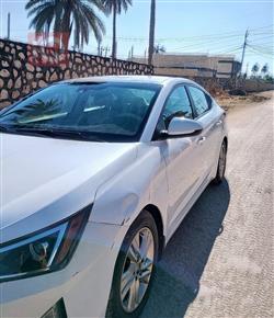 هیۆندای ئەلەنترا